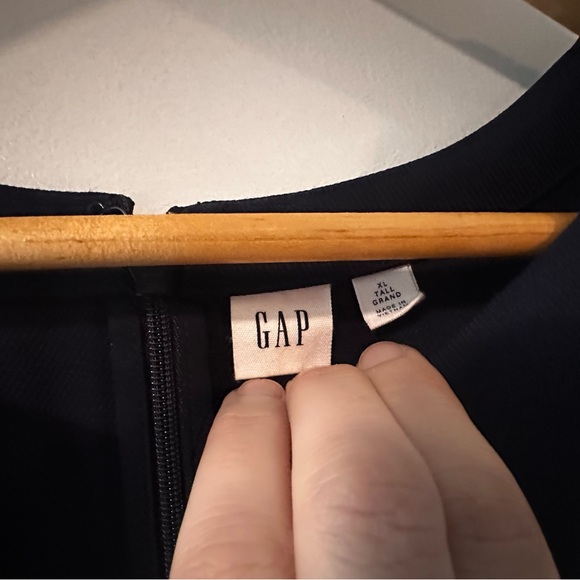 Gap navy shift dress - Picture 3 of 3